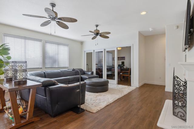 Image 24 of 69 For 2415 Oak Grove Ct