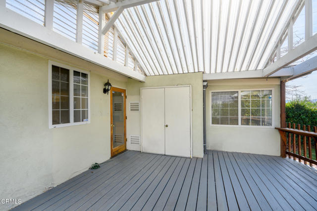 4917 Angeles Crest Highway, La Canada Flintridge CA: https://media.crmls.org/mediaz/16ea0a78-a3f1-4f68-b396-26bf2c4fe125.jpg