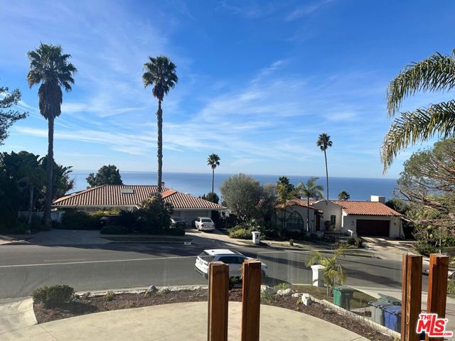 6847 Crest Road, Rancho Palos Verdes, California 90275, 4 Bedrooms Bedrooms, ,3 BathroomsBathrooms,Residential,Sold,Crest,25498791
