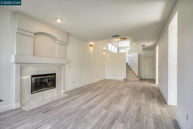 5070 E Lakeshore Drive, San Ramon CA: https://media.crmls.org/mediaz/16eaab76-8afe-4f07-80f6-a5a0635aa91c.jpg