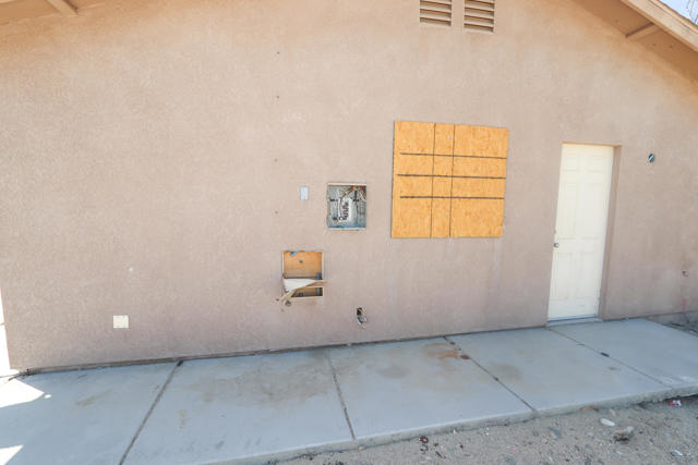 64665 Thumb Drive, Desert Hot Springs CA: https://media.crmls.org/mediaz/16eae5ce-3766-46b3-9e3a-cd02d4072af5.jpg