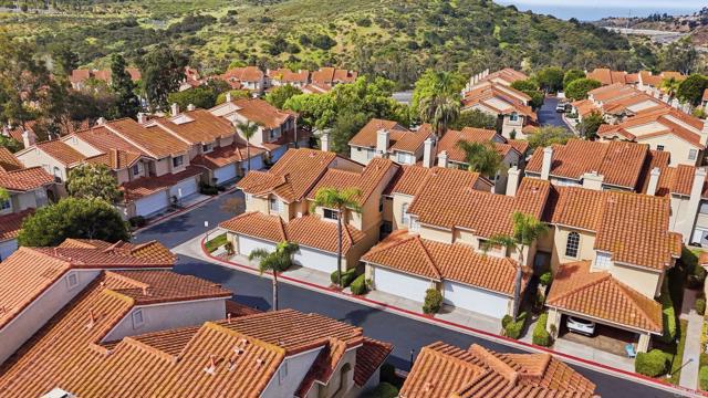 Detail Gallery Image 46 of 50 For 10974 Creekbridge Pl, San Diego,  CA 92128 - 2 Beds | 2/1 Baths