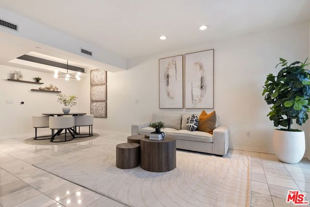 171 N Church Lane, Los Angeles CA: https://media.crmls.org/mediaz/16eb303c-39ea-4b9a-aeed-aa094322462b.jpg