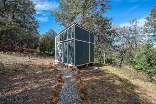 4314 Luneta Drive, Julian CA: https://media.crmls.org/mediaz/16ec16a0-1533-42b4-b673-6badc19d0ac9.jpg