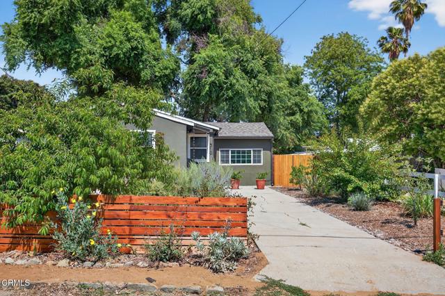 310 N Fulton Street, Ojai CA: https://media.crmls.org/mediaz/16edb23f-df81-4e17-b0a0-f32a155f4768.jpg