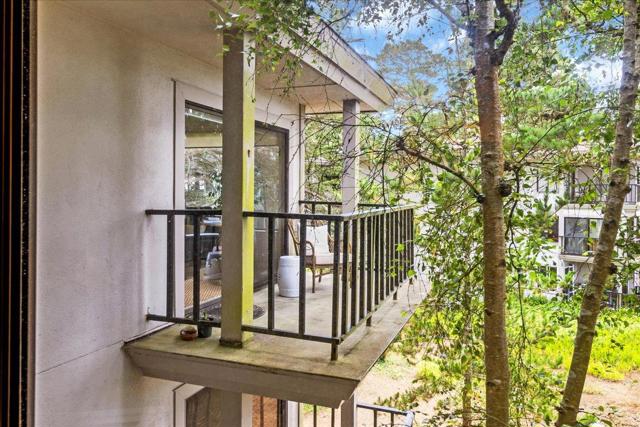 32 Ocean Pines Lane, Pebble Beach CA: https://media.crmls.org/mediaz/16ee1635-035a-4bd7-aa8b-e69264f20e13.jpg