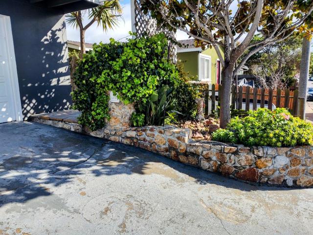 1714 Luxton Street, Seaside CA: https://media.crmls.org/mediaz/16ee6162-b312-4155-8f15-ae2944c9482b.jpg