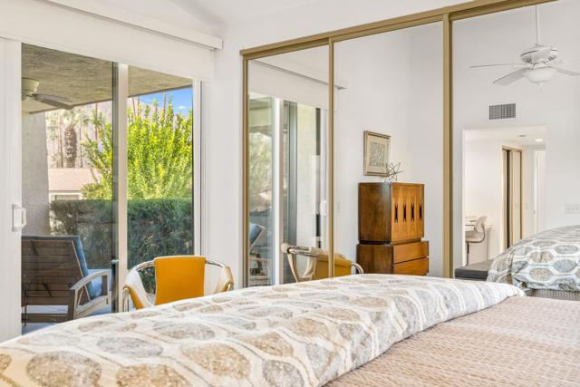 2077 S Caliente Drive, Palm Springs CA: https://media.crmls.org/mediaz/16ee6ec2-9fd3-42d9-afec-591ed7e8b713.jpg