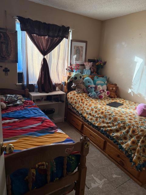 1102 Pinnacles Avenue, Greenfield CA: https://media.crmls.org/mediaz/16ef0f1a-f99f-411e-9e09-bcfe035f7563.jpg