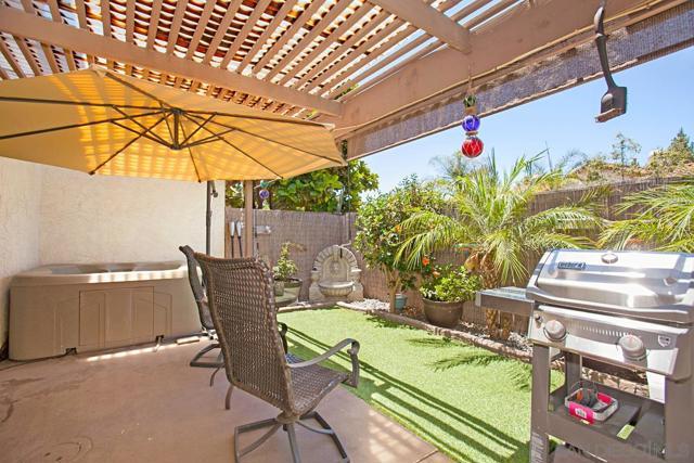 1651 S Juniper Street, Escondido CA: https://media.crmls.org/mediaz/16ef8e5c-94fd-48a1-b5e4-a0c50ec31e71.jpg