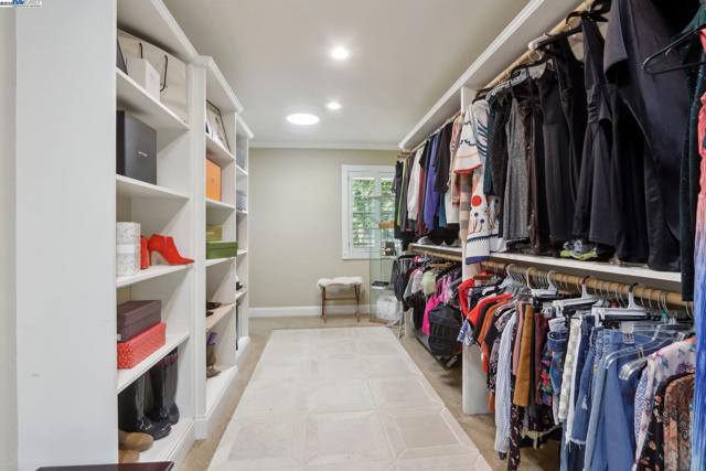 688 Danville Blvd, Danville CA: https://media.crmls.org/mediaz/16f0aa3b-b571-488c-8ca3-89644585525c.jpg