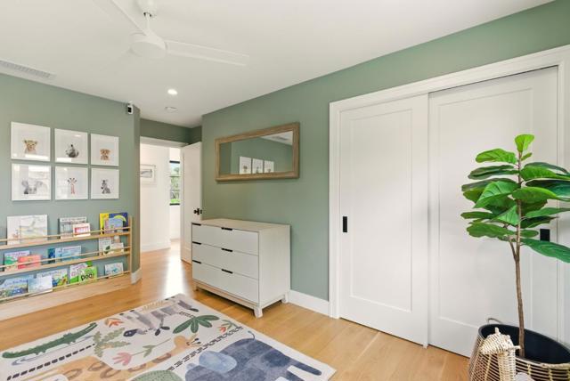 240 Bancroft Road, Burlingame CA: https://media.crmls.org/mediaz/16f0b7a0-6d11-423e-90e0-42644a4fe7be.jpg