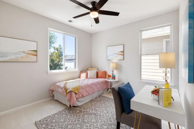 4681 La Crescent Loop, San Jose CA: https://media.crmls.org/mediaz/16f155ab-9a42-47a7-9d0b-3b1a39c6eaa9.jpg