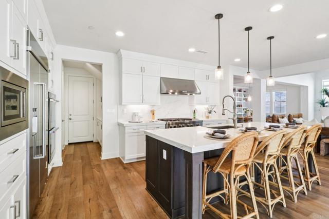 Detail Gallery Image 11 of 33 For 665 Sea Ridge Ct, Encinitas,  CA 92024 - 4 Beds | 3/1 Baths