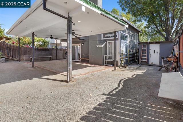 301 Grangnelli Ave, Antioch CA: https://media.crmls.org/mediaz/16f1b179-c1b3-4566-97e0-fdf363db3dcb.jpg