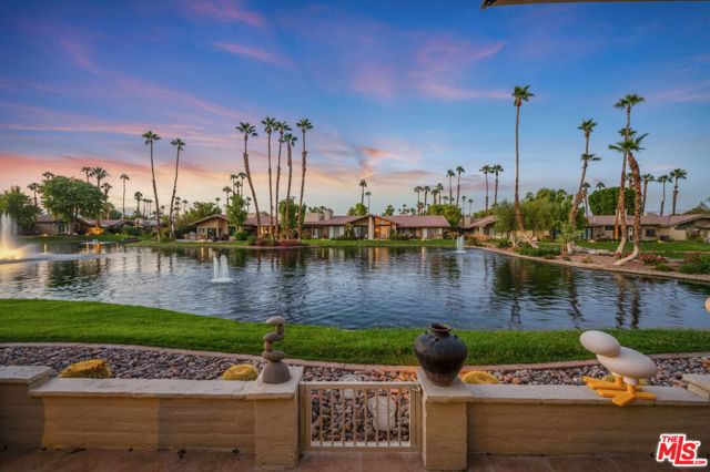 84 Running Springs Drive, Palm Desert CA: https://media.crmls.org/mediaz/16f367b3-57f2-49f9-93a7-0daa06a810e1.jpg