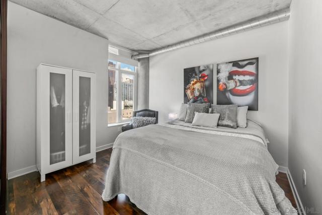 1080 Park Blvd, San Diego CA: https://media.crmls.org/mediaz/16f44bdf-8e26-4476-9295-c486f7e9c10d.jpg