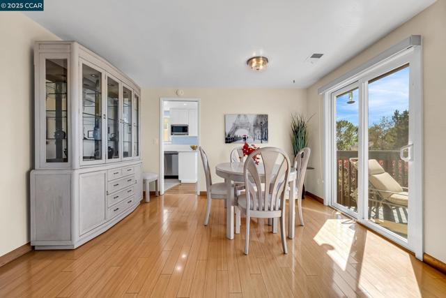 1310 Lewis Ln, Pinole CA: https://media.crmls.org/mediaz/16f48f83-5ca3-41e2-9ac2-60b261efbf3e.jpg