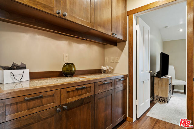 2299 Beverwil Drive, Los Angeles CA: https://media.crmls.org/mediaz/16f50aed-4a1f-4d89-a777-42ff82e7ba80.jpg