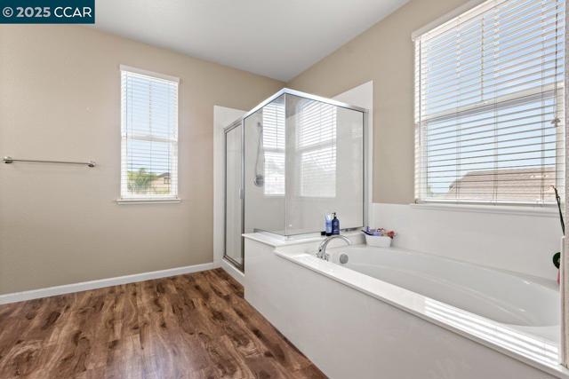2762 St Andrews Dr, Brentwood CA: https://media.crmls.org/mediaz/16f51c23-63c8-4465-afe1-92e97e9a00bb.jpg