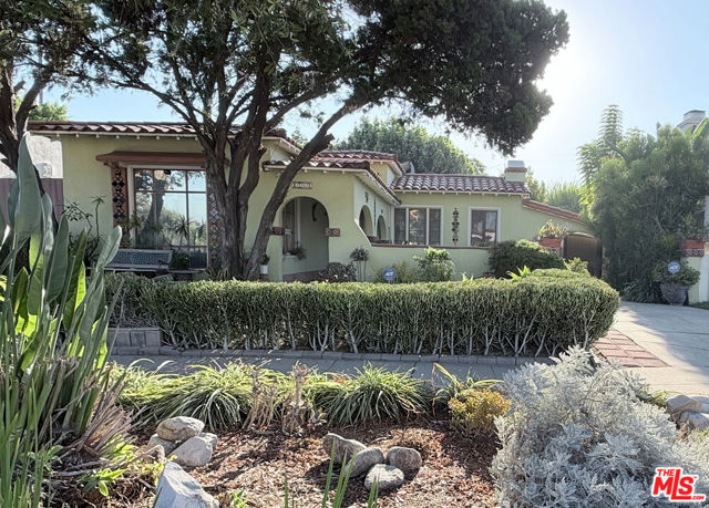 1762 South Crescent Heights Boulevard photo 3