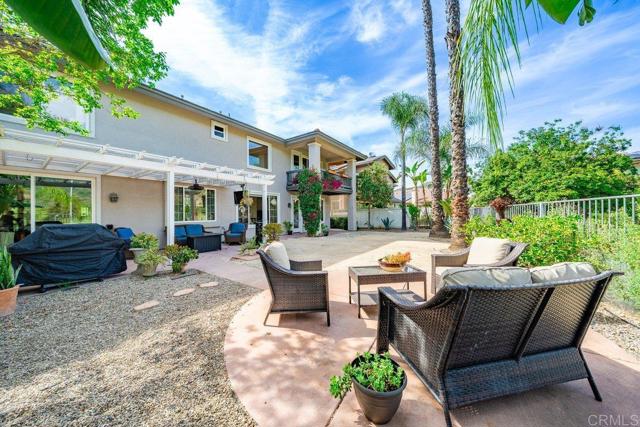 2312 Orchard View Ln., Escondido CA: https://media.crmls.org/mediaz/16f5752d-0e67-4b90-abd8-057674348952.jpg