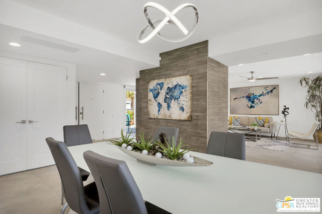 2566 S Calle Palo Fierro, Palm Springs CA: https://media.crmls.org/mediaz/16f5ffc3-9916-4283-b316-ed02f2541da5.jpg
