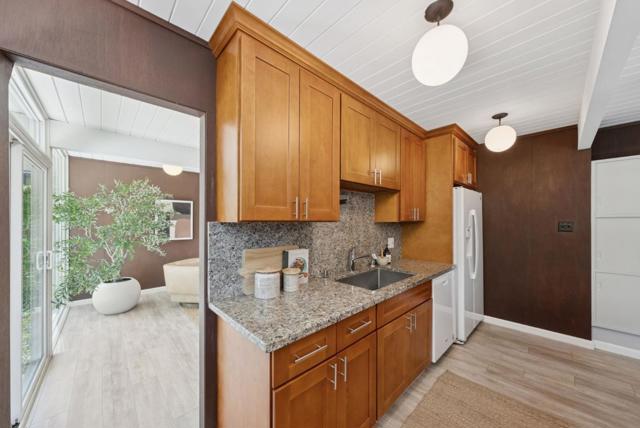 822 Dartshire Way, Sunnyvale CA: https://media.crmls.org/mediaz/16f62681-88df-4786-b57a-f5d996ee586e.jpg