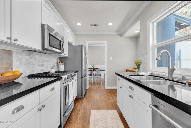 Detail Gallery Image 12 of 23 For 411 Sierra Vista Ave, Monrovia,  CA 91016 - 3 Beds | 1 Baths