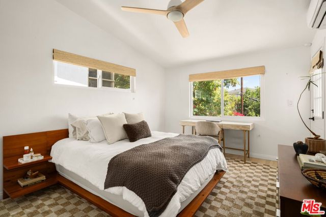 4938 O Sullivan Drive, Los Angeles CA: https://media.crmls.org/mediaz/16f72538-4330-4f6a-9991-0bb8a7f61755.jpg