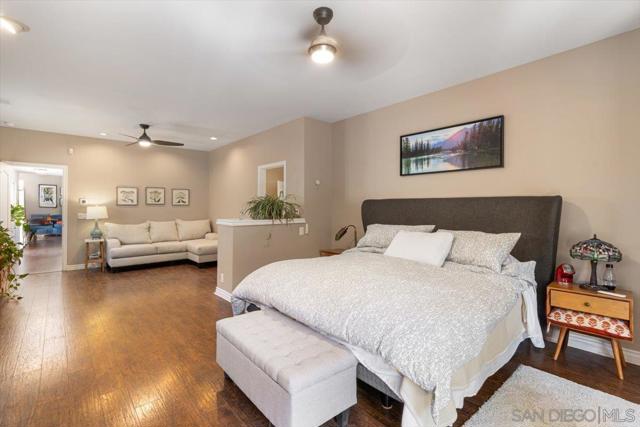 1131 Vale Terrace Dr, Vista CA: https://media.crmls.org/mediaz/16f81661-ab0c-40c0-87ea-00c4ccce008c.jpg