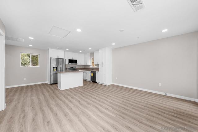 3335 37 S Barcelona St., Spring Valley CA: https://media.crmls.org/mediaz/16f9e2a5-b7e3-472e-831d-f8a0fd97a4d3.jpg