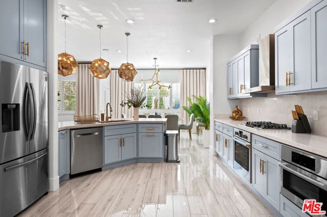 1083 E Circulo San Sorrento Road, Palm Springs CA: https://media.crmls.org/mediaz/16fb19a4-da3a-40a7-9e88-977257f59bc4.jpg