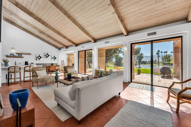 511 Desert West Drive, Rancho Mirage CA: https://media.crmls.org/mediaz/16fb871c-0b62-439a-9261-920abdf1afd1.jpg