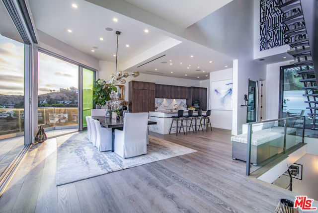 8572 Hillside Avenue, Los Angeles CA: https://media.crmls.org/mediaz/16fbfe7b-25a6-45b8-a5e5-2976bf5beaec.jpg
