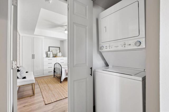616 Douglas Avenue, Redwood City CA: https://media.crmls.org/mediaz/16fc40f3-975b-4b56-952e-6645c1c0bc3b.jpg