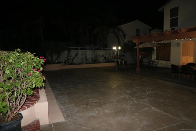 1175 SANTA OLIVIA RD, Chula Vista CA: https://media.crmls.org/mediaz/16fd4b23-8e62-4c2f-a35a-c907dfd58a1e.jpg
