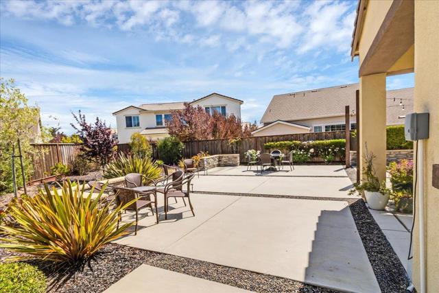 586 Braden Way, Marina CA: https://media.crmls.org/mediaz/16fe07a6-58ce-47ab-a06a-12ed6cf5e4c7.jpg