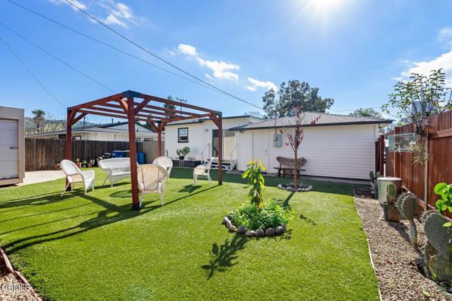 Detail Gallery Image 17 of 28 For 385 Sunset Ave, Oak View,  CA 93022 - 2 Beds | 1 Baths