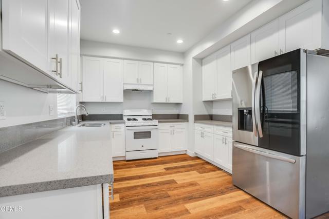 300 E Alhambra Road, Alhambra CA: https://media.crmls.org/mediaz/16ff6aab-7528-438d-a46a-ebe195dd8f32.jpg