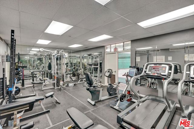 10535 Wilshire Boulevard, Los Angeles CA: https://media.crmls.org/mediaz/16ffb003-b60c-41ed-b4e3-b30a0bf34ce9.jpg