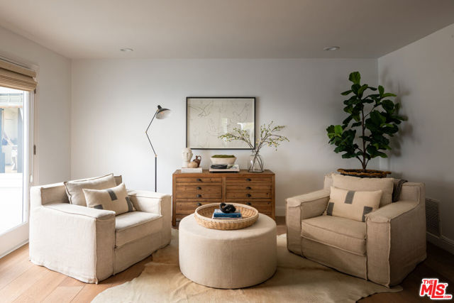 5 Bed Home for Sale in Beverly Hills, California