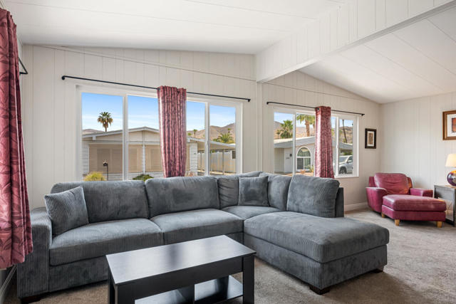 257 Laredo Drive, Palm Springs CA: https://media.crmls.org/mediaz/170153b7-21cc-4989-b28b-75b445a8278a.jpg