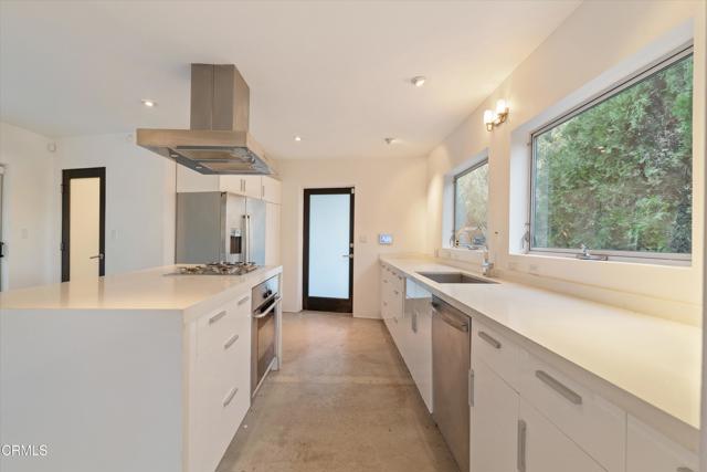 Detail Gallery Image 6 of 28 For 4520 San Andreas Ave, Los Angeles,  CA 90065 - 2 Beds | 1 Baths