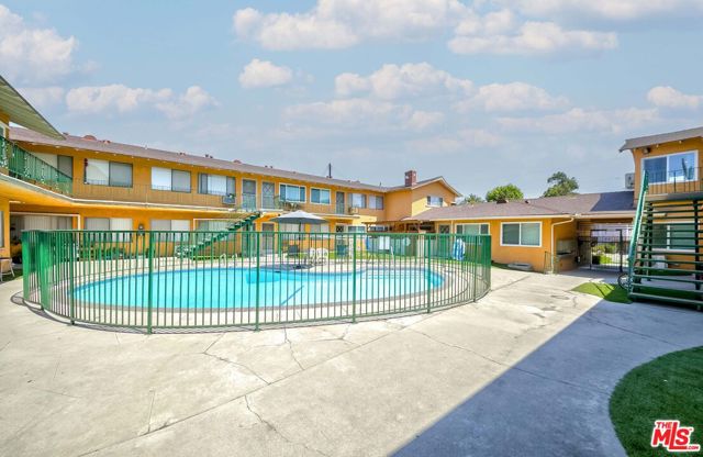 711 S Sierra Vista Avenue, Alhambra CA: https://media.crmls.org/mediaz/17029281-fb30-4344-8d39-62c13270260c.jpg