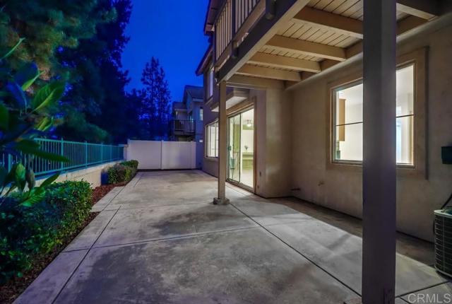 2300 Palomira Court, Chula Vista CA: https://media.crmls.org/mediaz/1702b6ec-f75f-42dd-ae25-d4708e87d6f4.jpg