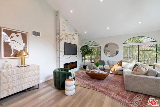 10701 Hepburn Circle photo 3
