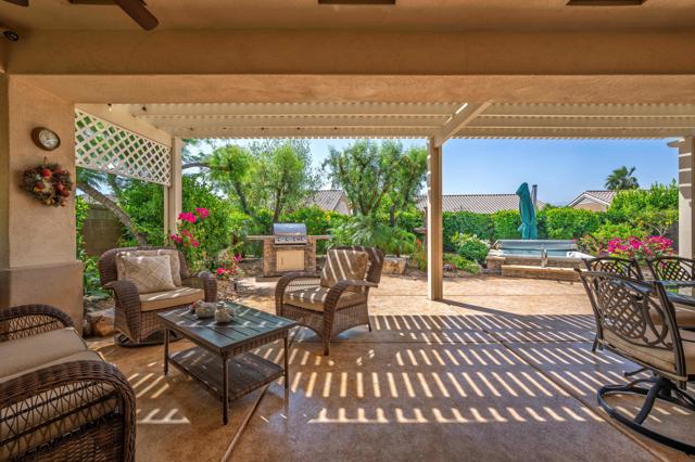78305 Kensington Avenue, Palm Desert CA: https://media.crmls.org/mediaz/1703bd47-873d-472e-bd34-670a93c005cf.jpg