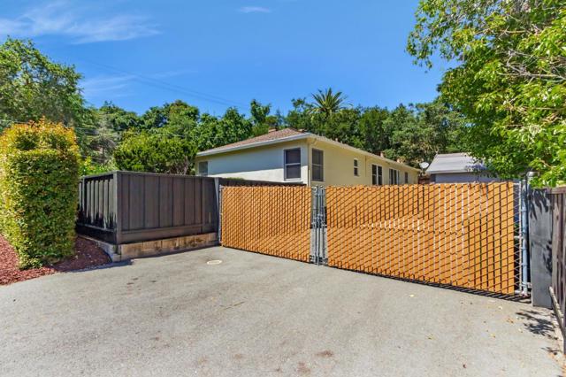 20335 Saratoga Los Gatos Road, Saratoga CA: https://media.crmls.org/mediaz/1704d4c3-da06-4c5a-b2f8-d18d41acb128.jpg
