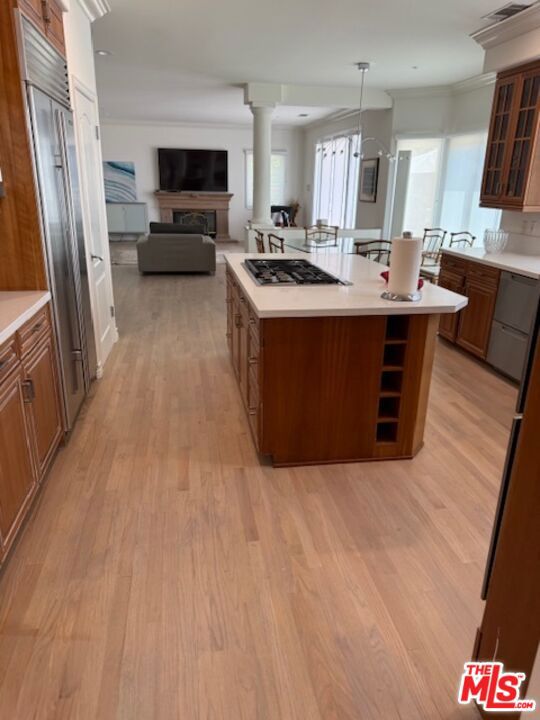 24942 Vista Verenda, Woodland Hills CA: https://media.crmls.org/mediaz/1707417e-5af7-4d0f-87cd-50d1210abf28.jpg